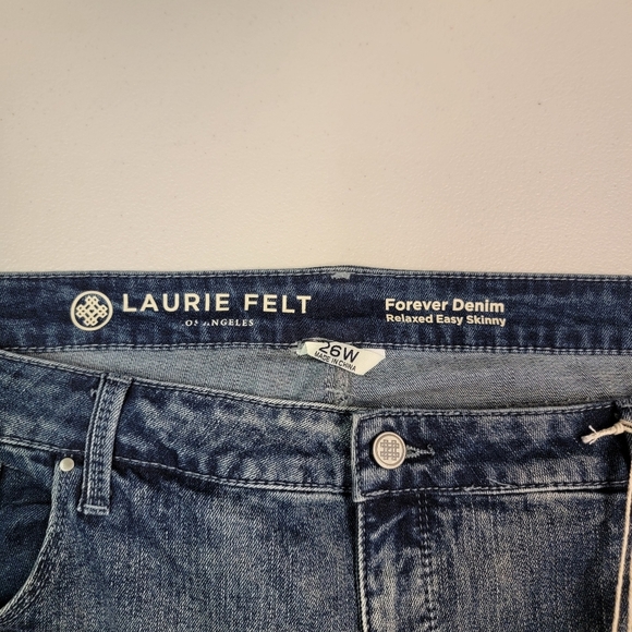 Laurie Felt Women's Forever Denim Relaxed Easy Skinny Jeans Size 26W - Picture 4 of 6